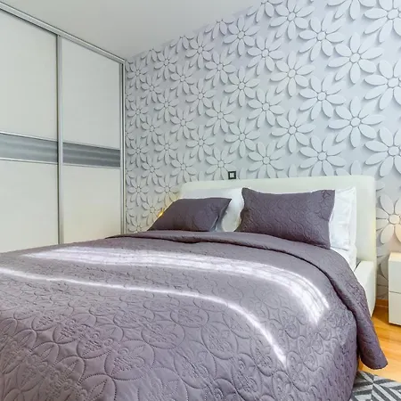 New Bila Jidra**** * Split